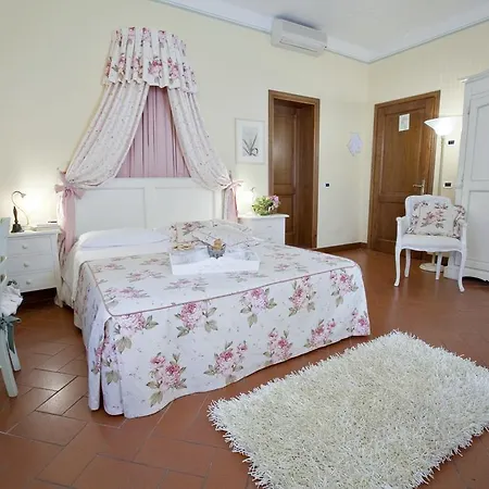 Tenuta Quadrifoglio Hotel apartamentowy *