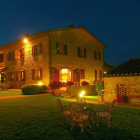 Tenuta Quadrifoglio Hotel apartamentowy *