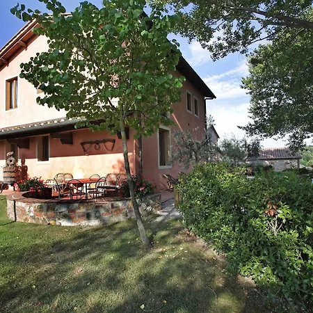 Hotel apartamentowy Tenuta Quadrifoglio Gambassi Terme