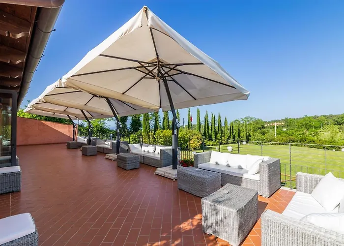 Aparthotel Tenuta Quadrifoglio 4*